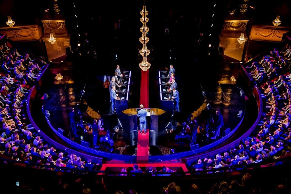 Carré Debat